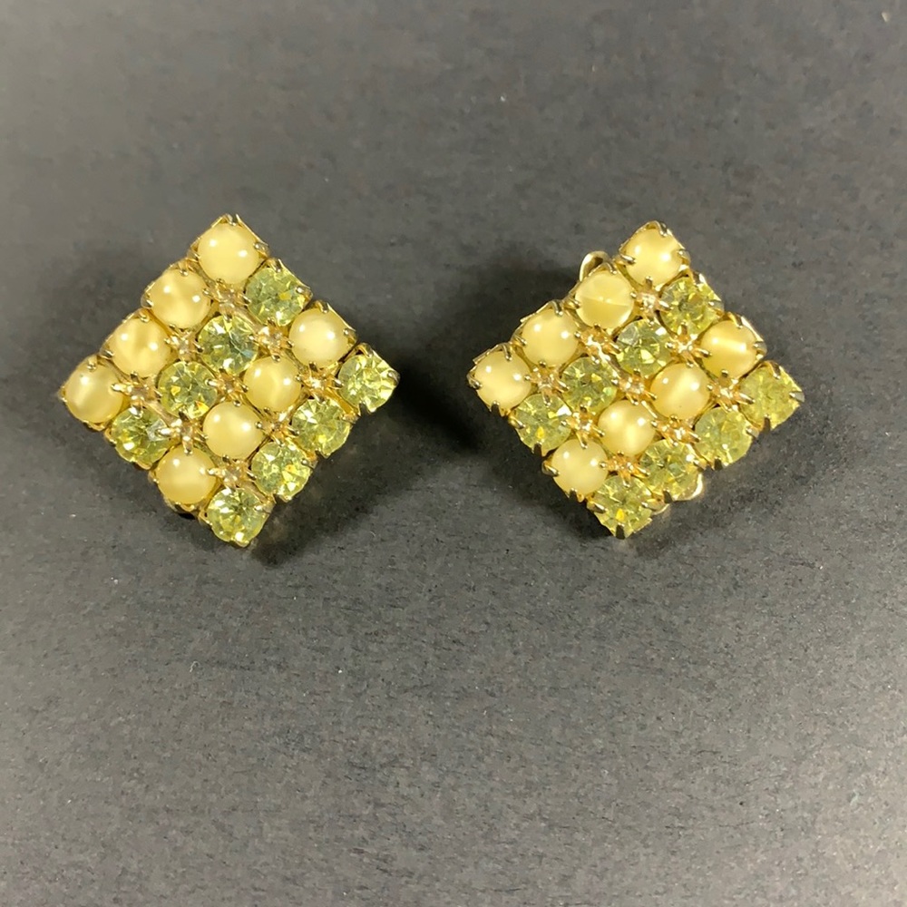 Vintage clip on earrings with mother of pearl and green glass stones